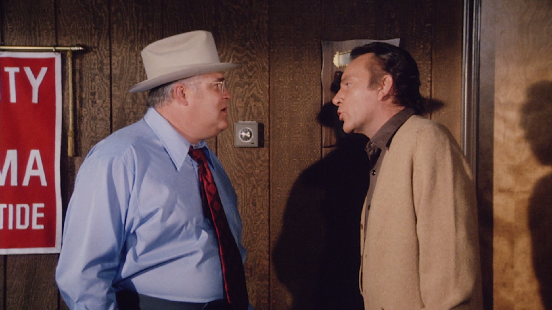 The Klansman [New Blu-ray] – Starring Lee Marvin & Richard Burton, 1974, Olive Films, Region Free