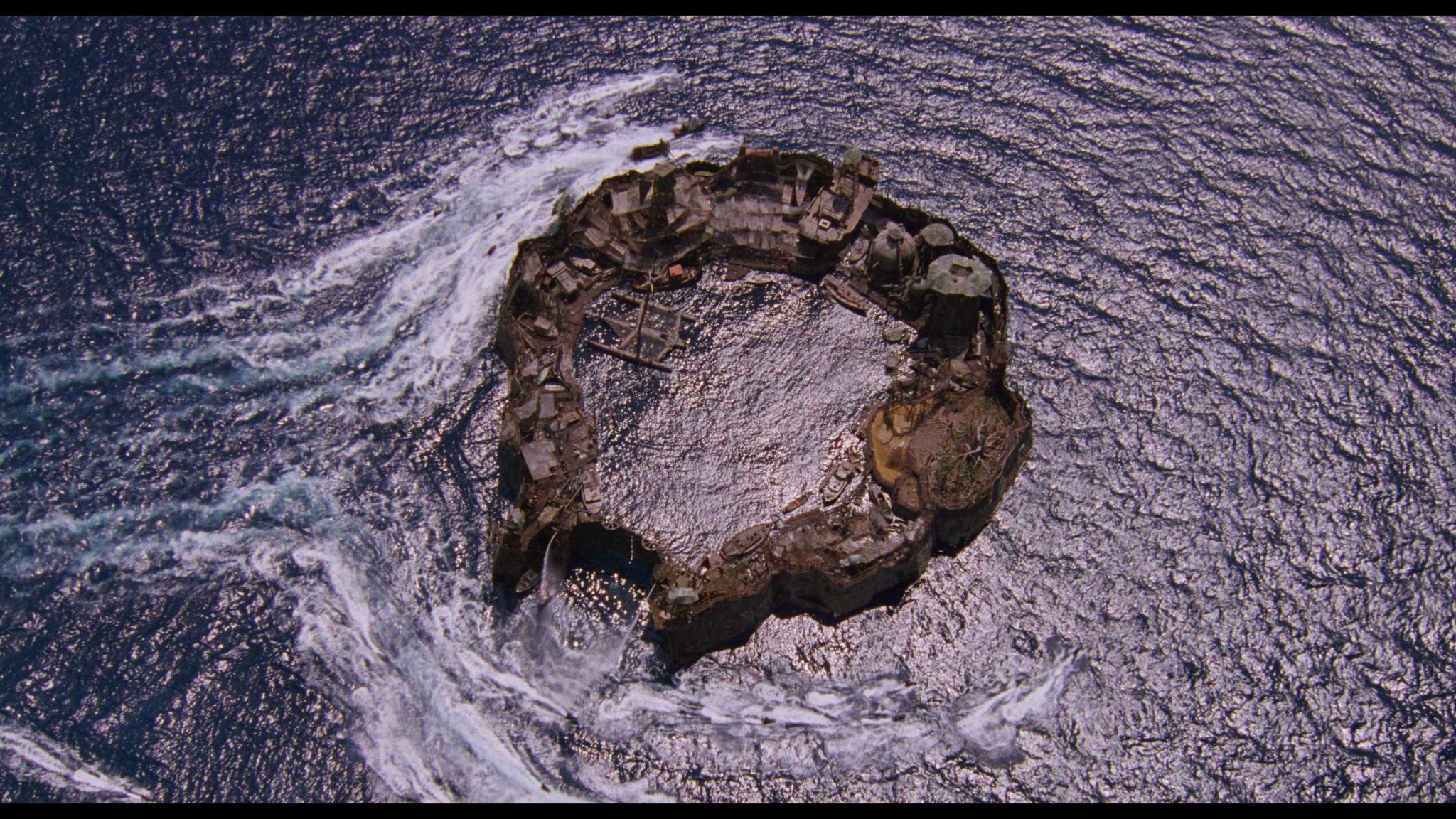 4K UHD & Bluray Reviews Waterworld 4K UHD Review