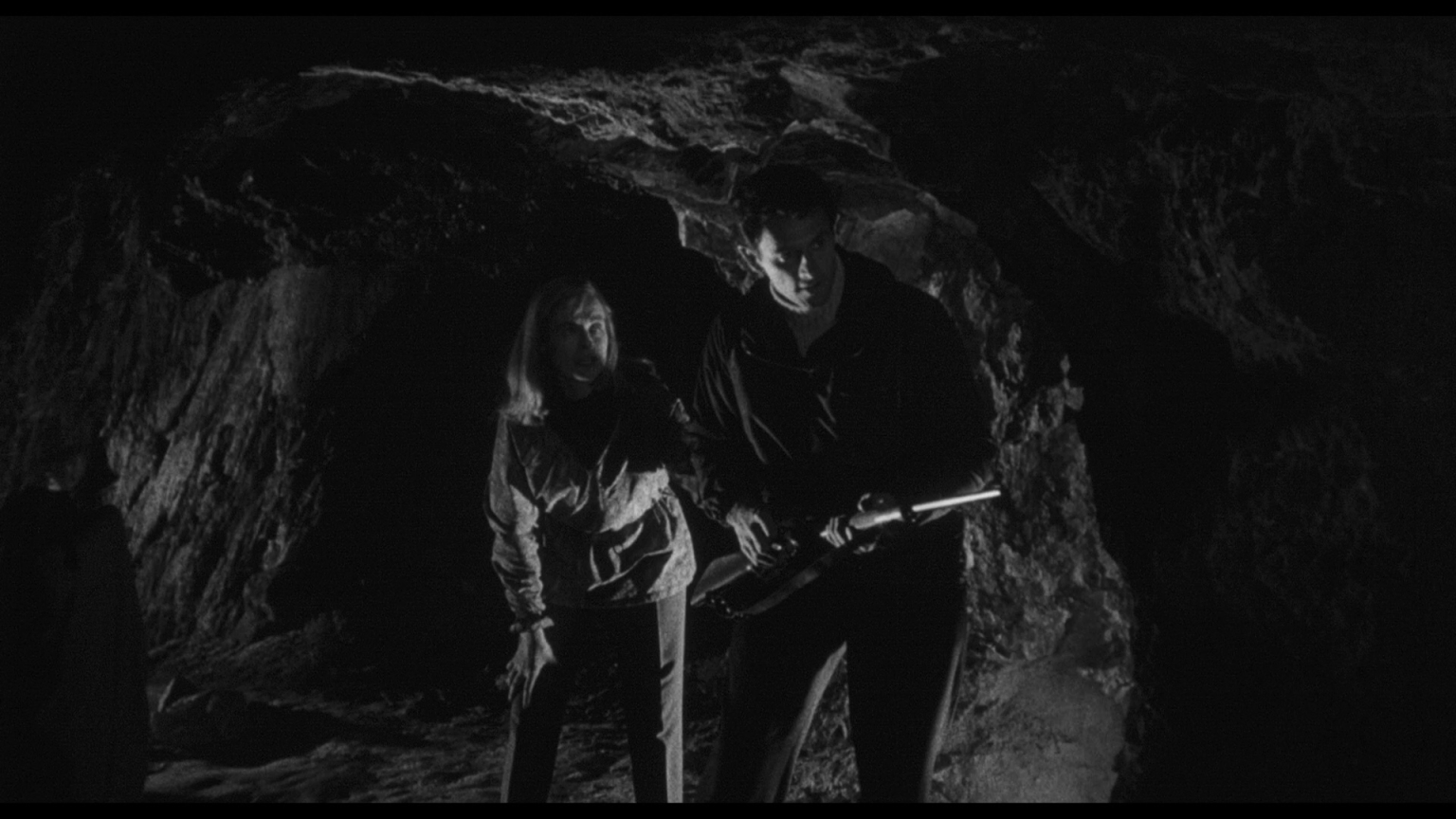 4K UHD & Bluray Reviews Beast from Haunted Cave Bluray